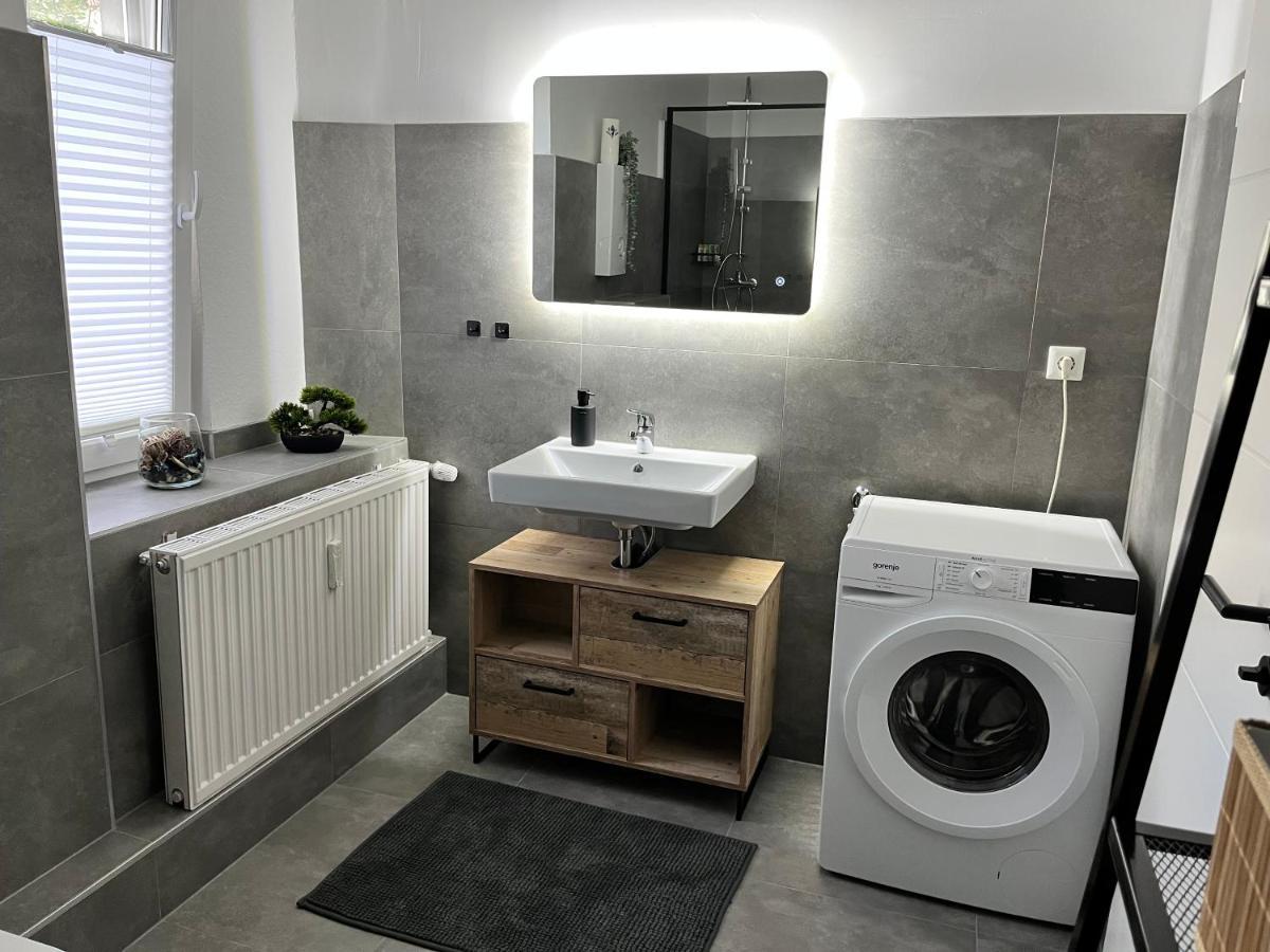 Appartment Florida Naehe Duesseldorf, Messe, Hbf, City, Wifi, Helios Hospital Крефелд Екстериор снимка